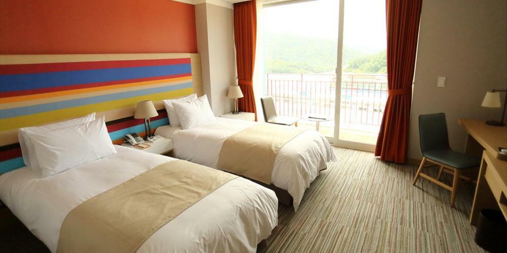Take Hotel & Resort Inje Speedium Ngoại thất bức ảnh